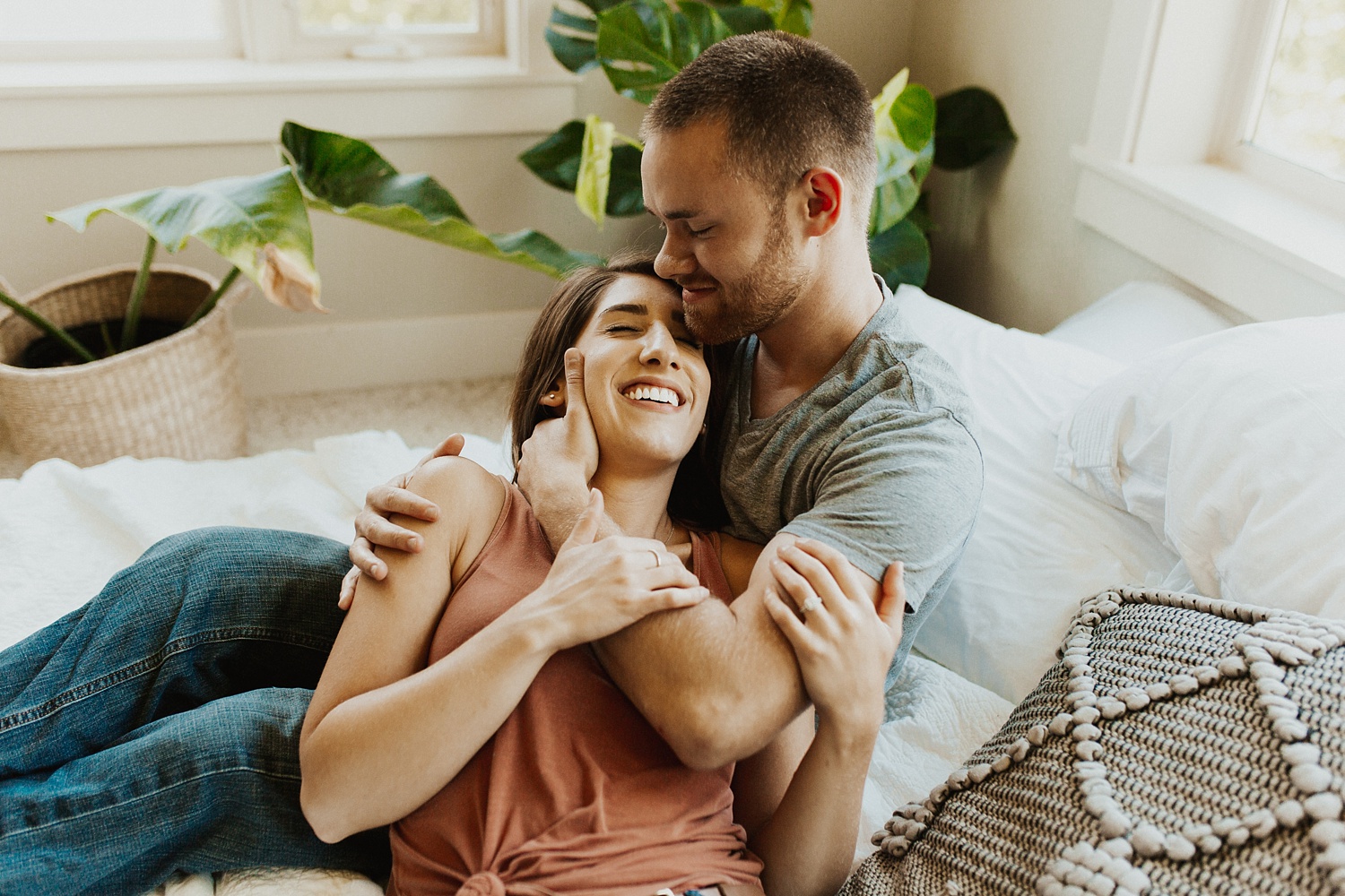 adventurous-mountain-engagement-session-banff-alberta-canada-calgary-edmonton-photographer-couple-photos-session-destination-wedding-photographer-indoorhomeshoot-lethbridge-wedding-photographer_46