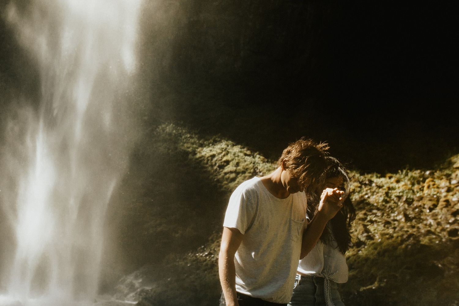 adventurous-mountain-engagement-session-banff-alberta-canada-calgary-edmonton-lethbridge-destination-wedding-photographer-havilah-heger-waterfall-banff-session-couples-photography_1