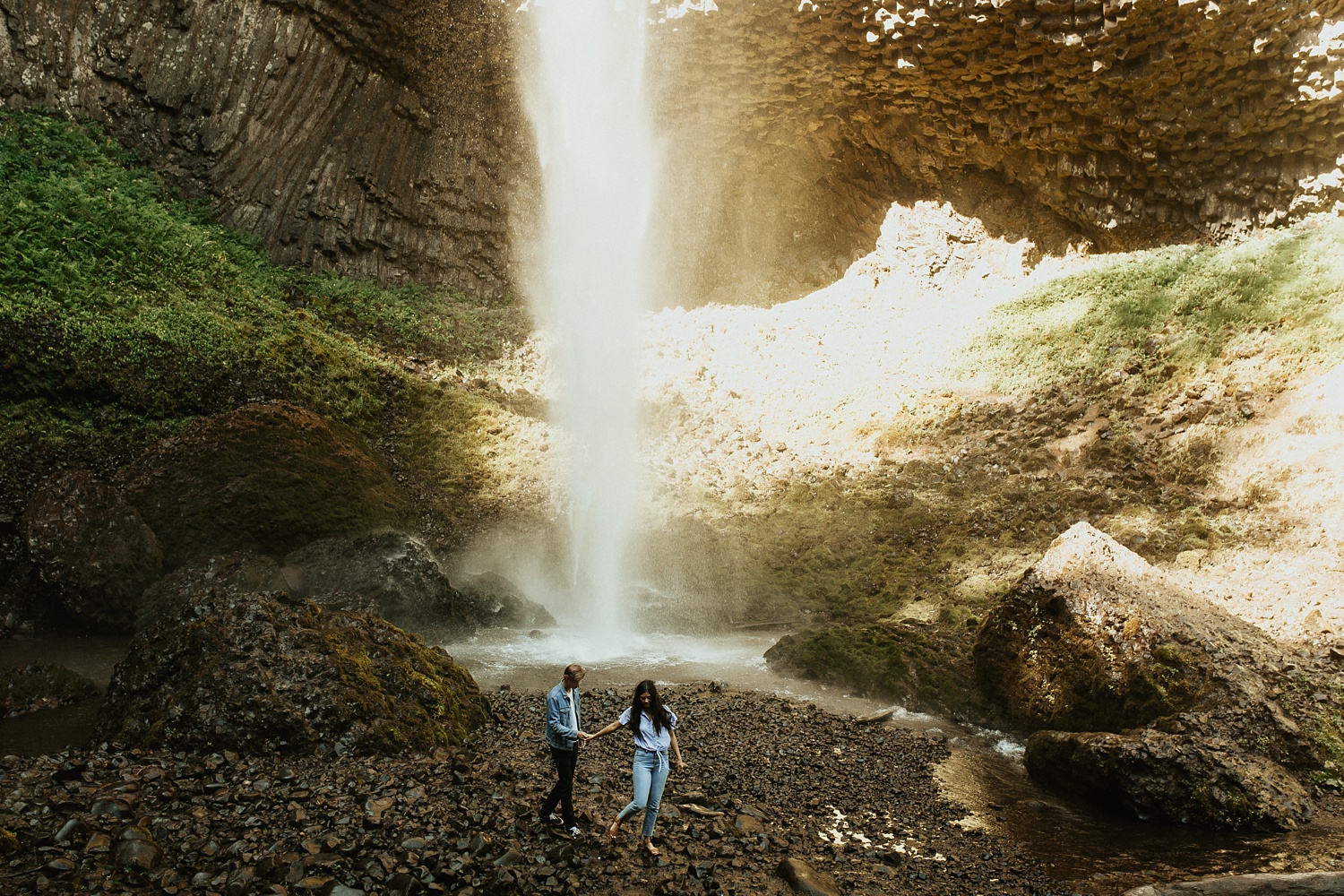 adventurous-mountain-engagement-session-banff-alberta-canada-calgary-edmonton-lethbridge-destination-wedding-photographer-havilah-heger-waterfall-banff-session-couples-photography_15