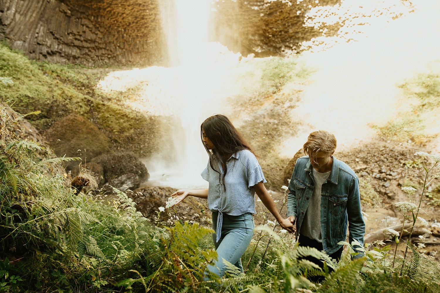 adventurous-mountain-engagement-session-banff-alberta-canada-calgary-edmonton-lethbridge-destination-wedding-photographer-havilah-heger-waterfall-banff-session-couples-photography_21