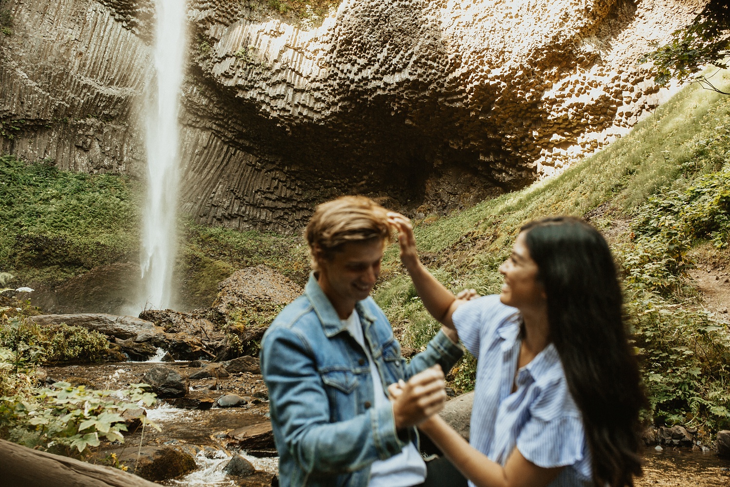 adventurous-mountain-engagement-session-banff-alberta-canada-calgary-edmonton-lethbridge-destination-wedding-photographer-havilah-heger-waterfall-banff-session-couples-photography_30