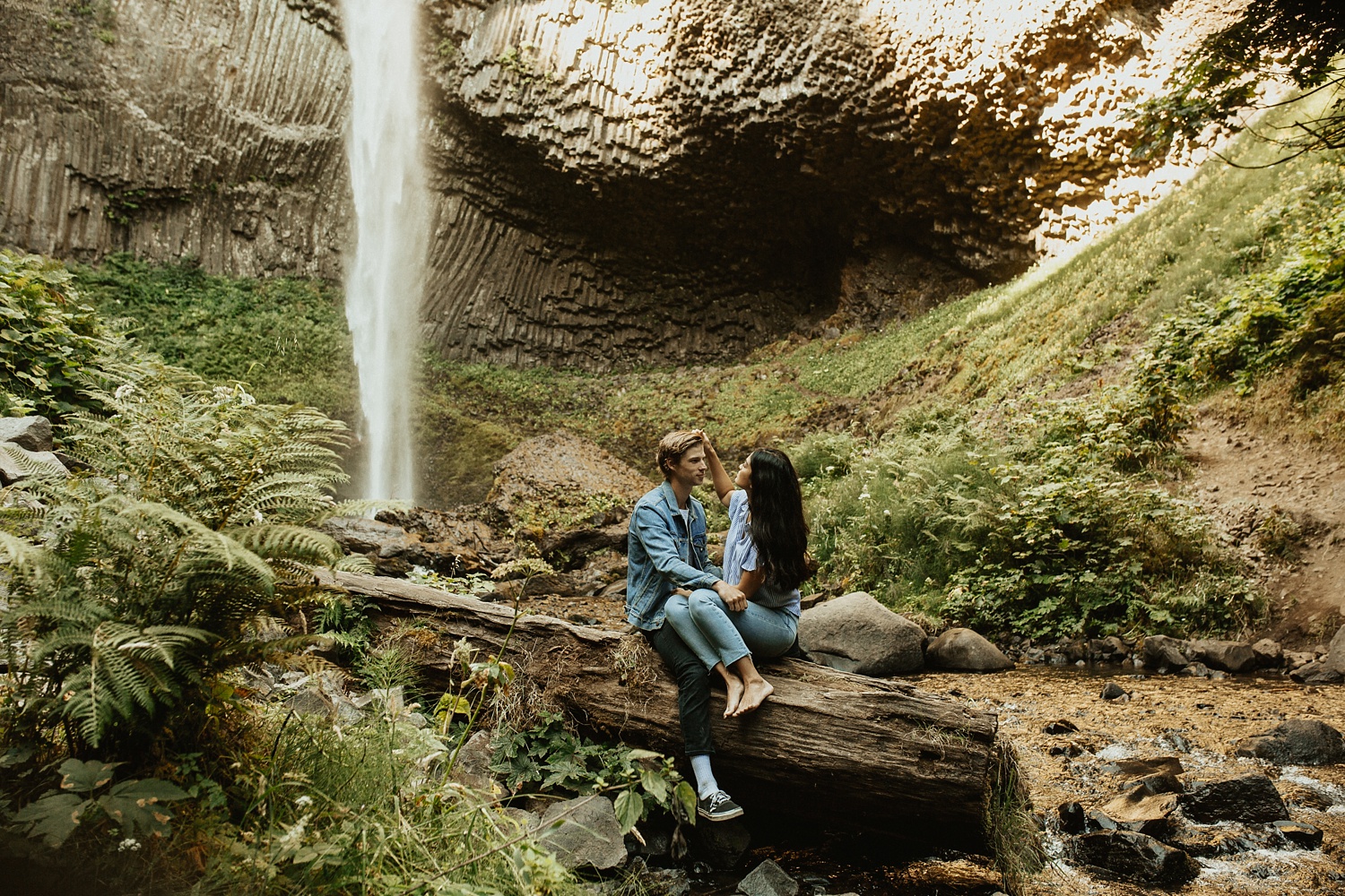 adventurous-mountain-engagement-session-banff-alberta-canada-calgary-edmonton-lethbridge-destination-wedding-photographer-havilah-heger-waterfall-banff-session-couples-photography_36