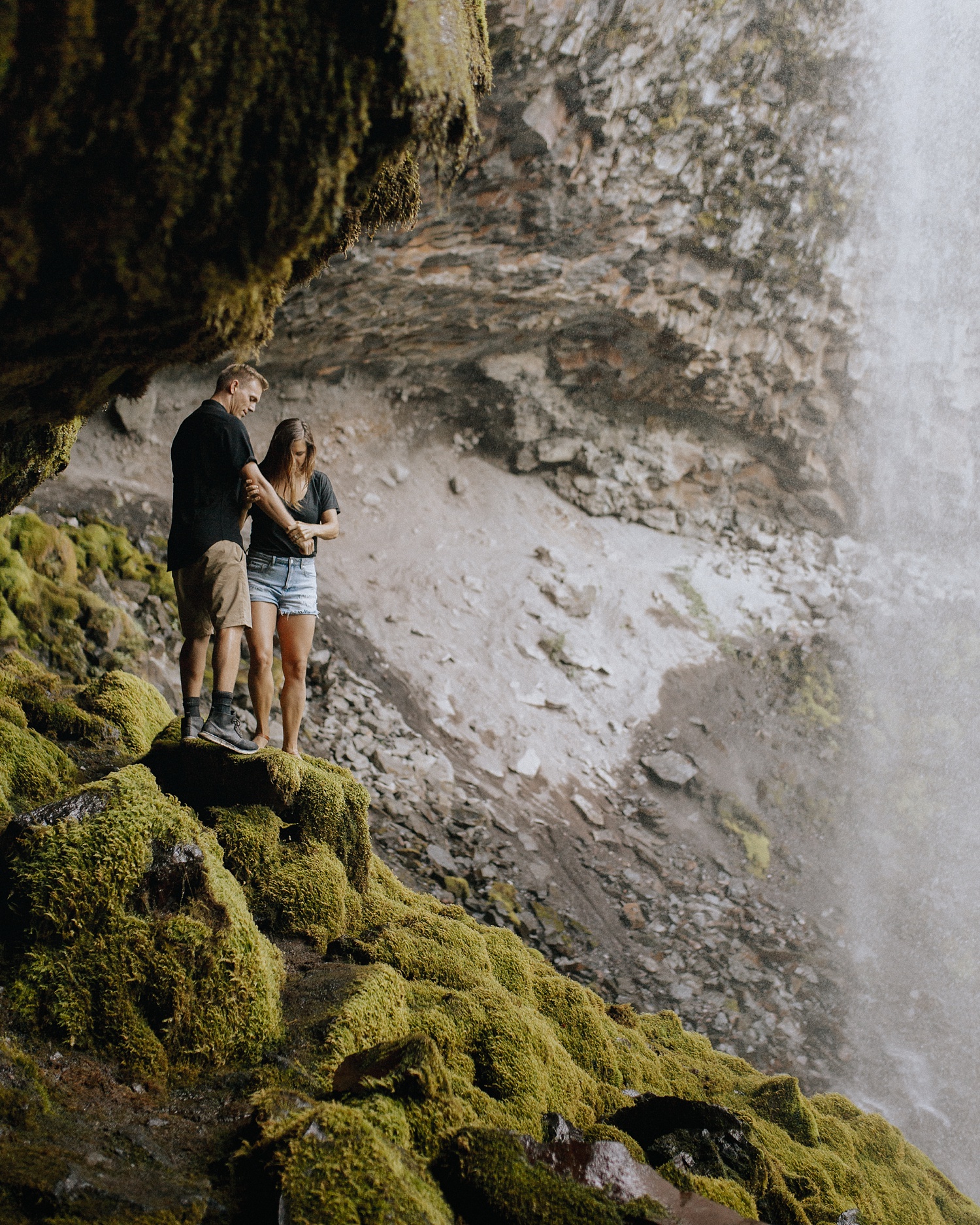 Lethbridge wedding photographer, Alberta wedding photographer, Alberta elopement photographer, Banff wedding photographer, Banff elopement photographer, adventurous photographer, Canada, Alberta, waterfall_3