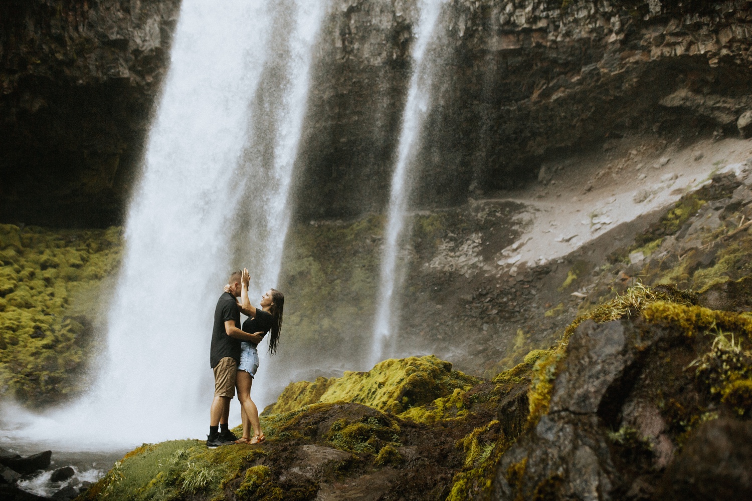 Lethbridge wedding photographer, Alberta wedding photographer, Alberta elopement photographer, Banff wedding photographer, Banff elopement photographer, adventurous photographer, Canada, Alberta, waterfall_3