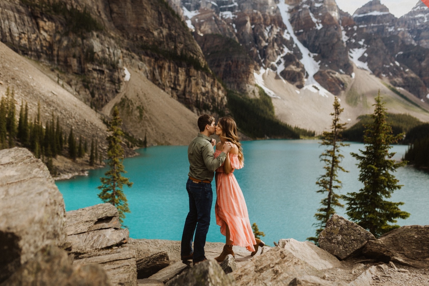 Engagement photos at Moraine Lake, Engagement photos at Moraine Lake in Banff National Park, Engagement photos in Banff, Engagement Photos in Banff National Park