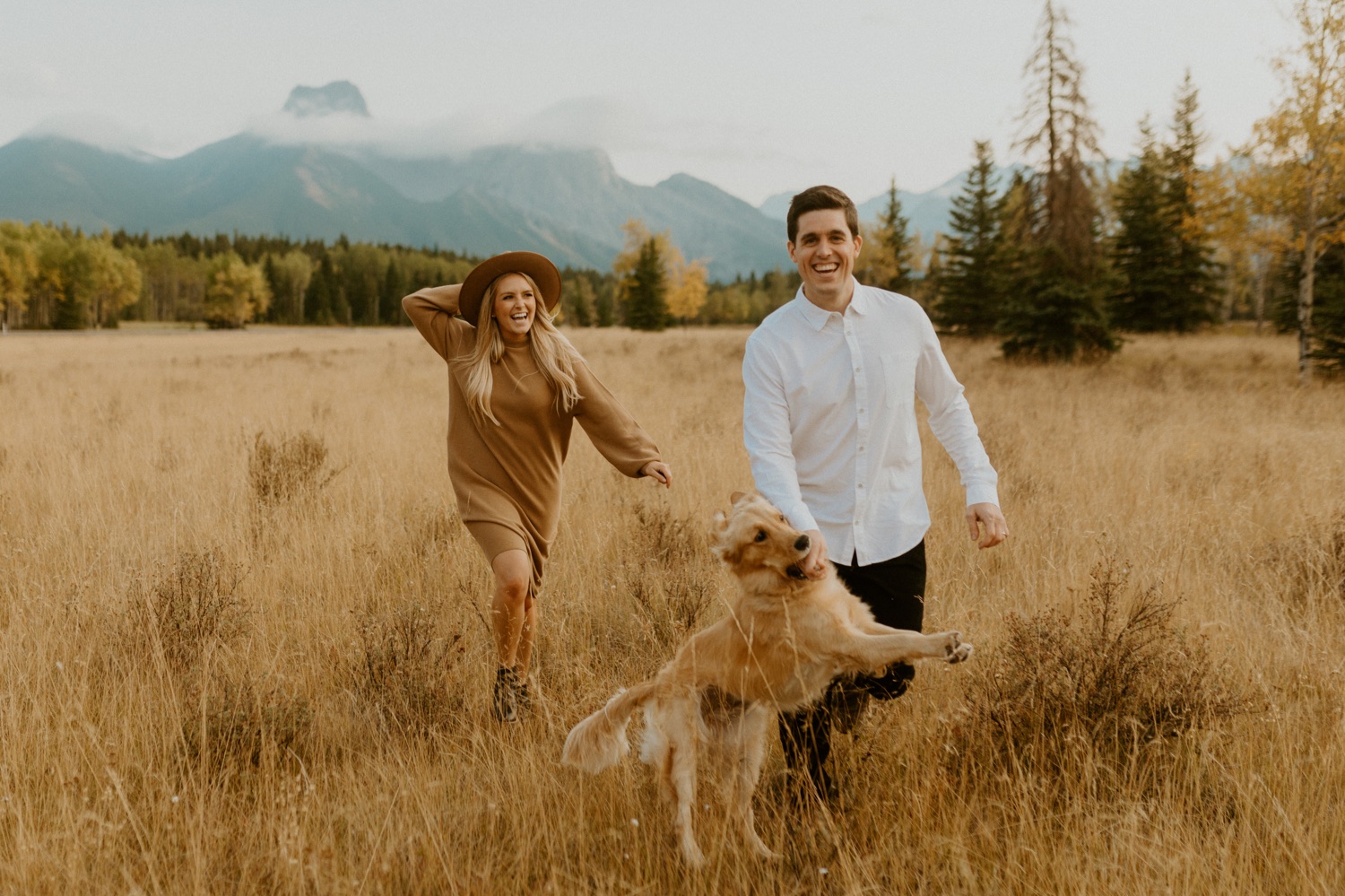 Engagement photos in Kananaskis, Kananaskis Engagement photos, Engagement session in Kananaskis, Kananaskis engagement session, Engagement photos in Kananaskis at Barrier Lake, Barrier Lake Engagement photos, Barrier Lake engagement session, Engagement photos with dog in Kananaskis, Engagement photos with dog, Banff engagement photos with dog, dog engagement photos in the mountains, Barrier lake engagement photos with dog, Kananaskis engagement photographer, barrier lake engagement photographer, kananaskis photographer, barrier lake photographer, banff engagement photographer