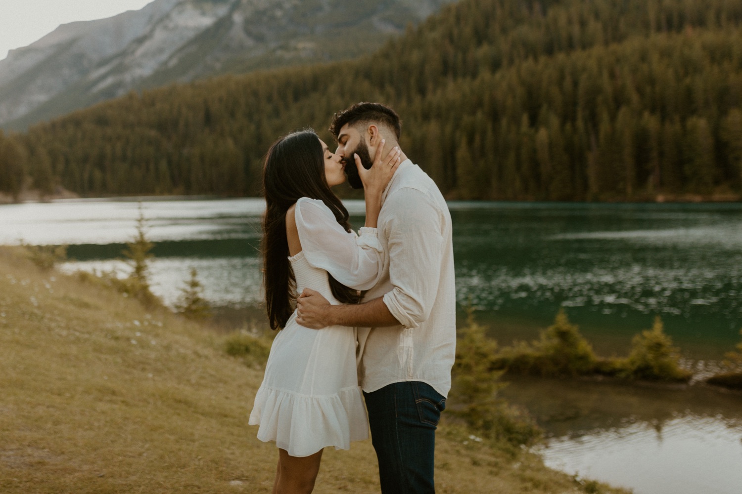 Canmore Engagement Photos, Engagement photos in Canmore, Engagement session in Canmore, Canmore Engagement session, Engagement photos in Canmore at Two Jack lake, Two Jack Lake engagement photos, Two Jack Lake Engagement session, Engagement session near Banff, Engagement session in Banff, where to get engagement photos in Banff, best place for engagement photos in Banff, Sunrise photos in Canmore, Sunrise photos in Banff, Best banff wedding photographer, best banff engagement photographer