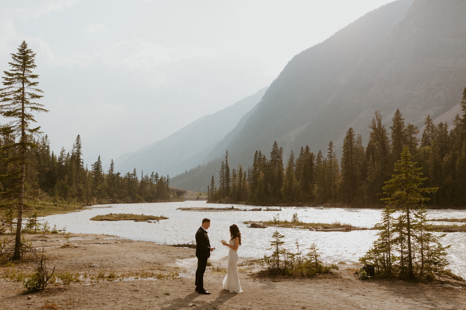 Intimate BC Waterfall Wedding, BC waterfall wedding, British columbia Waterfall Wedding, British columbia wedding, wedding photos at takakkaw falls, BC wedding, BC wedding photographer, BC elopement, BC elopement photographer, British columbia wedding, Wedding at takakkaw falls,takakkaw falls wedding, wedding photos at waterfall in BC