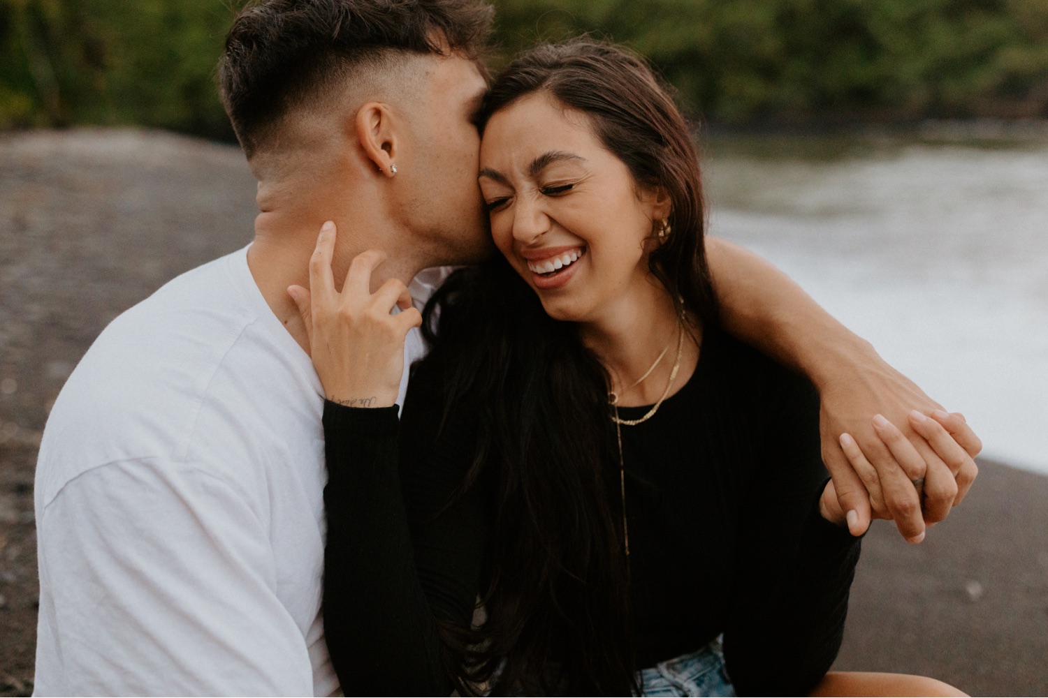 Hawaii Engagement Photos, Engagement Photos in Hawaii, Engagement photos in Big Island, Engagement photos in Kona, Engagement photos on a beach in hawaii, engagement photos on a beach in hawaii with palm trees, tropical hawaii engagement photos, big island kona engagement photos, hawaii engagement photos with cute couple on a beach