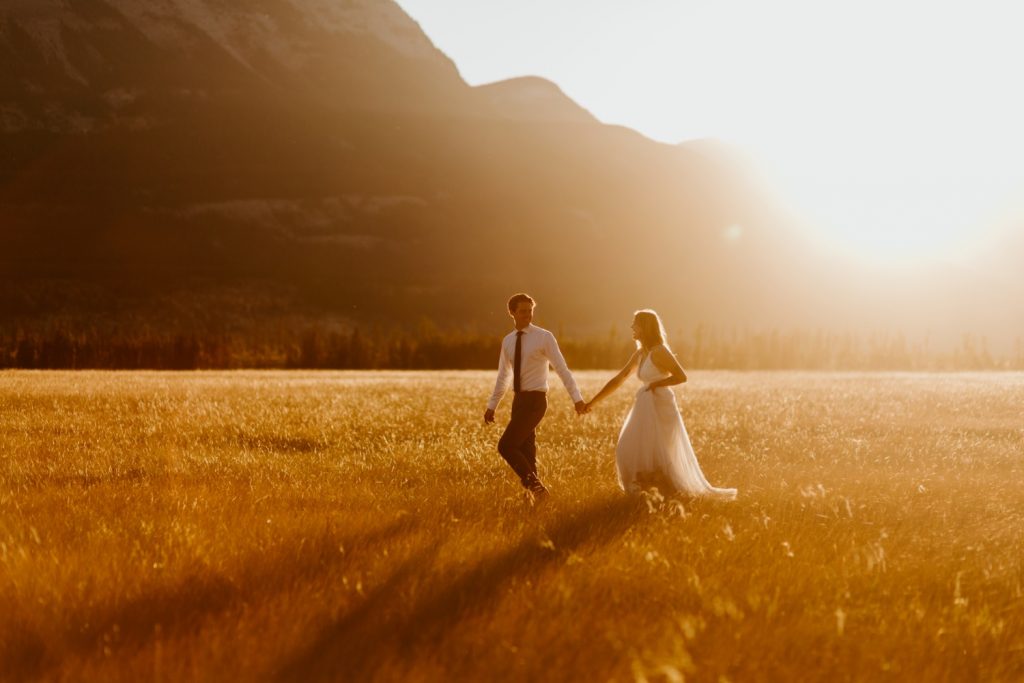 Jasper Wedding, Jasper wedding at Athabasca Day Use, Jasper Elopement, Jasper Wedding with close friends & family, a hiking small wedding or elopement day in Jasper National Park in Alberta at Athabasca day use, Athabasca Day use wedding, Jasper Intimate wedding, Jasper small wedding, Wedding in Jasper National Park, Wedding in Jasper, Elopement in Jasper, wedding day in Jasper, Jasper wedding photographer, Jasper elopement photographer, Jasper adventure wedding, Jasper hiking elopement, Jasper untraditional wedding