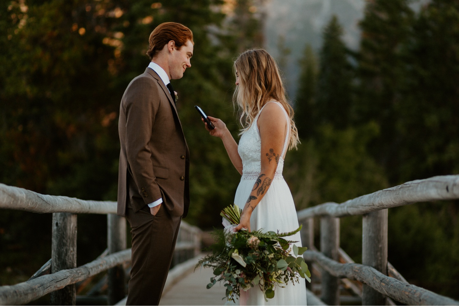 Jasper Wedding, Jasper wedding at Athabasca Day Use, Jasper Elopement, Jasper Wedding with close friends & family, a hiking small wedding or elopement day in Jasper National Park in Alberta at Athabasca day use, Athabasca Day use wedding, Jasper Intimate wedding, Jasper small wedding, Wedding in Jasper National Park, Wedding in Jasper, Elopement in Jasper, wedding day in Jasper, Jasper wedding photographer, Jasper elopement photographer, Jasper adventure wedding, Jasper hiking elopement, Jasper untraditional wedding