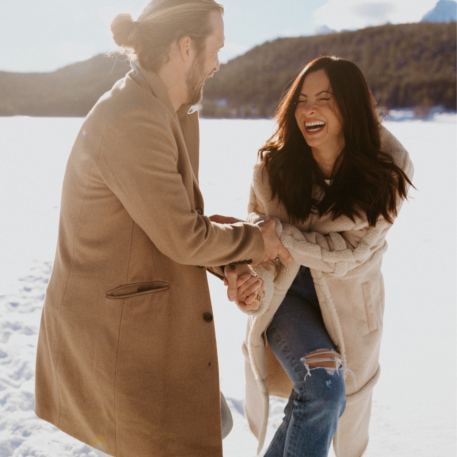 Banff Winter Engagement Photos, Winter Engagement Photos in Banff, Winter Engagement Photos at Lake Minnewanka, Lake Minnewanka Winter Engagement Photos, Banff Winter Engagement Photographer, Banff Winter Engagement Photography