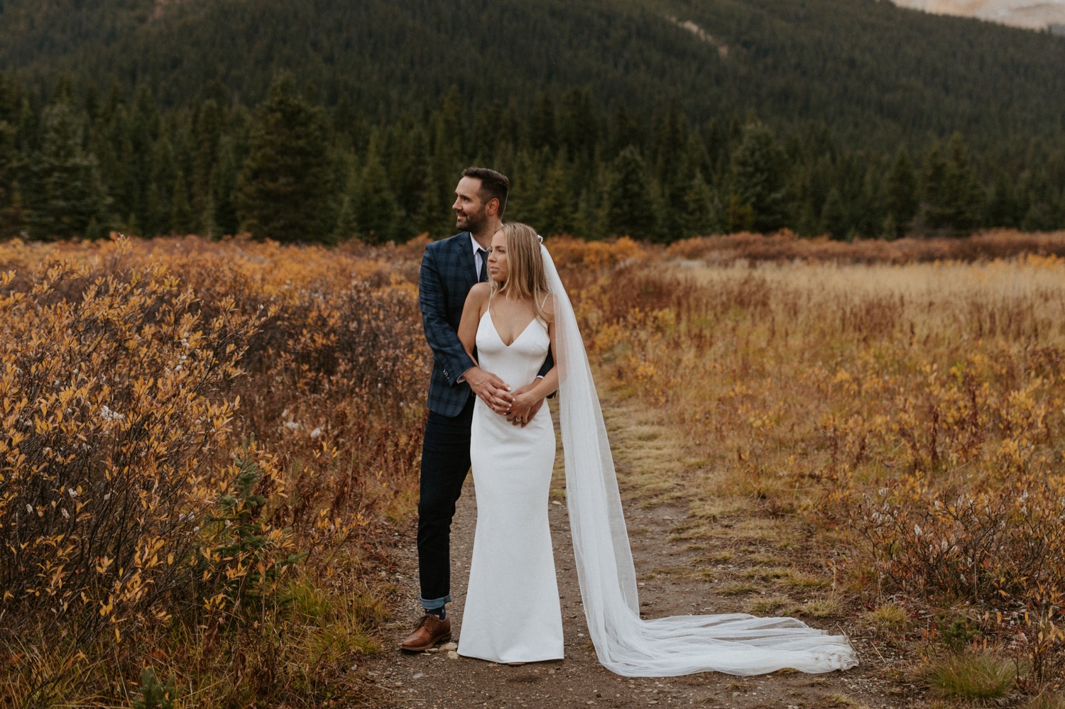 Bow Lake Elopement, Elopement at Bow Lake, Elopement photos at Bow lake, Wedding photos at Bow Lake, Wedding at Bow lake in Banff, Bow lake elopement photographer, bow lake photographer, bow lake, bow lake in banff, bow lake in banff national park, banff national park bow lake, bow lake sunrise elopement, bow lake photos