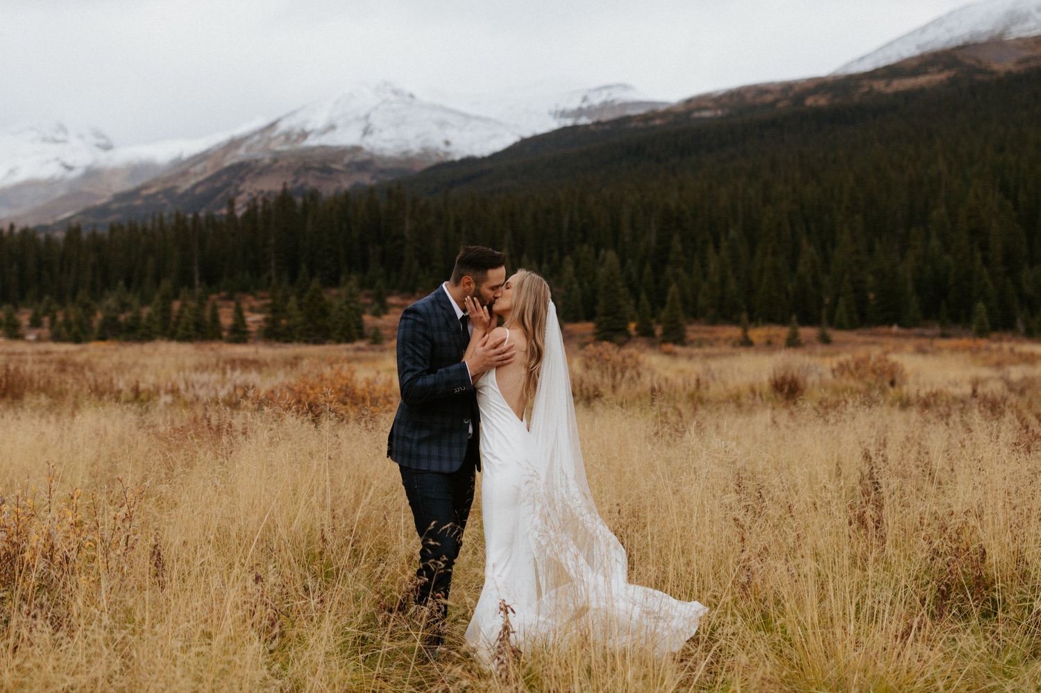 Bow Lake Elopement, Elopement at Bow Lake, Elopement photos at Bow lake, Wedding photos at Bow Lake, Wedding at Bow lake in Banff, Bow lake elopement photographer, bow lake photographer, bow lake, bow lake in banff, bow lake in banff national park, banff national park bow lake, bow lake sunrise elopement, bow lake photos