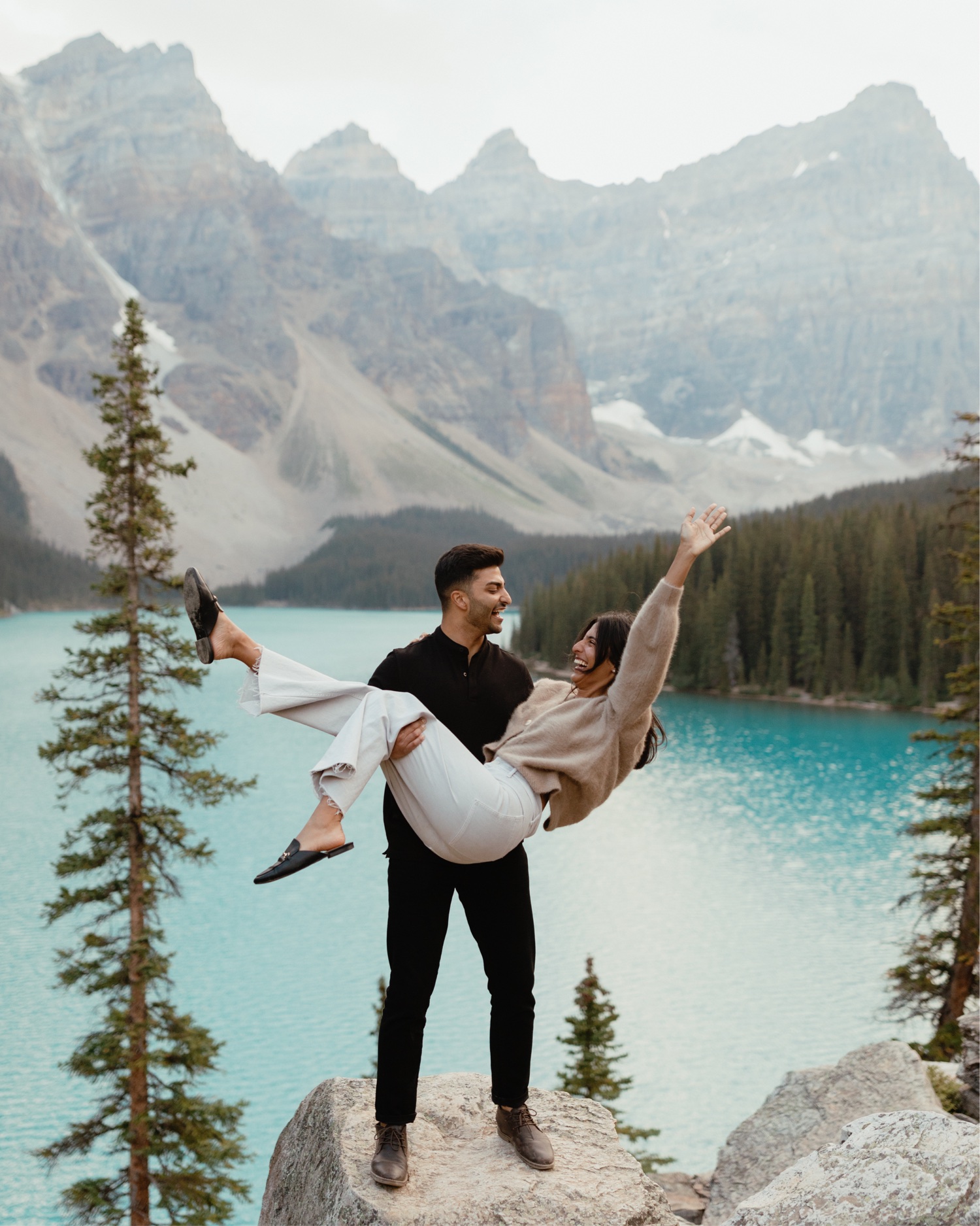 Moraine lake engagement photos, Moraine Lake engagement photos in Banff National Park, Banff National Park Engagement photos at Moraine, Banff engagement photos blue lake, Engagement photos in Banff, Banff Engagement photos, where to get engagement photos in Banff