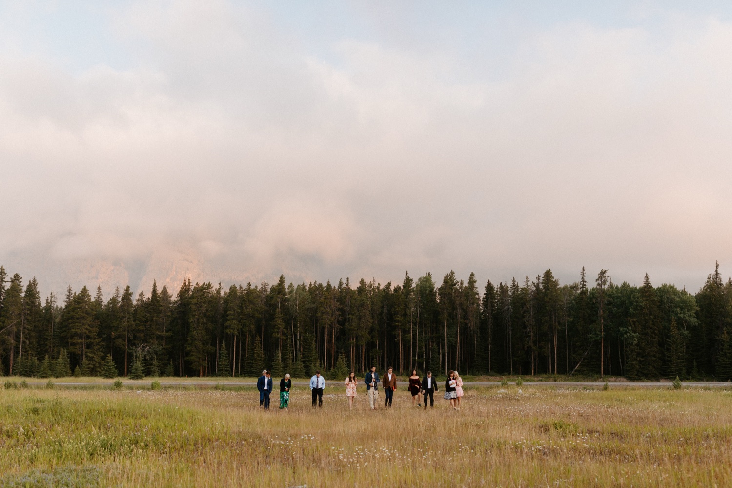 Banff Sunrise Elopement, Banff National Park Sunrise Elopement, Sunrise elopement with friends and family in Banff, sunrise elopement photos in Banff, Outdoor elopement photos in Banff during sunrise, Banff Sunrise Elopement Photography