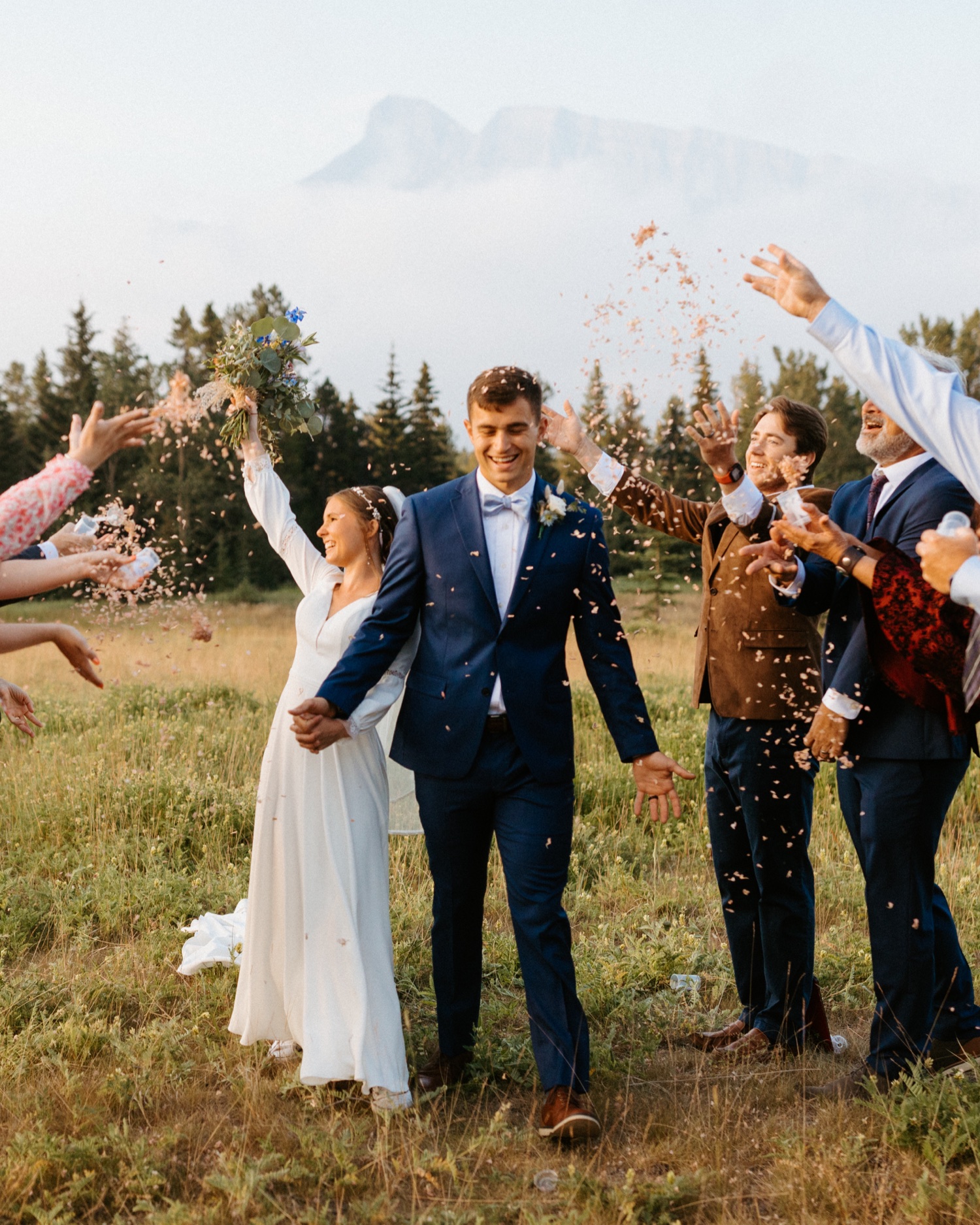 Banff Sunrise Elopement, Banff National Park Sunrise Elopement, Sunrise elopement with friends and family in Banff, sunrise elopement photos in Banff, Outdoor elopement photos in Banff during sunrise, Banff Sunrise Elopement Photography